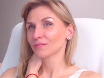 webcam girl lady_ada live cam image #957867