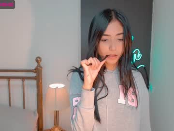 webcam girl gummy_bear7 live cam image #3169373
