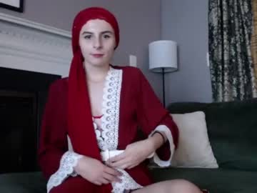 webcam girl fiestyfatima1 live cam image #3376169