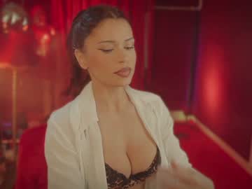 webcam girl rougeoud live cam image #8228901