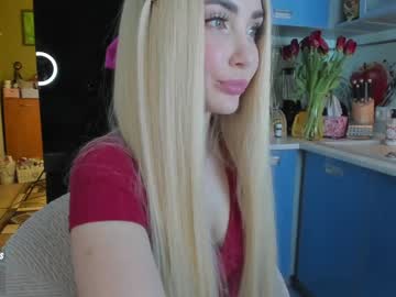webcam girl sweety_rinushka_ live cam image #2040004