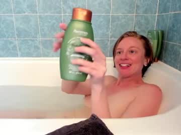 webcam girl pretendlunch live cam image #4357895