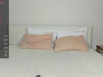 webcam girl cute_caprice live cam image #6818059
