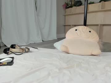 webcam girl fit_american_girl live cam image #9562393