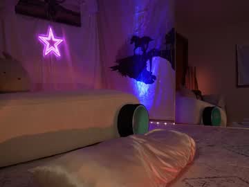 webcam girl lucy_gooosey live cam image #12602790