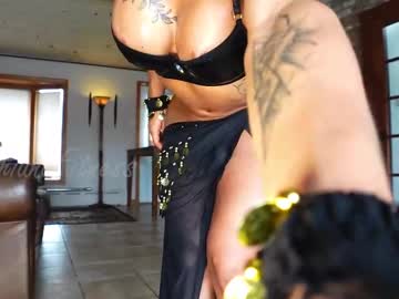webcam tranny lushianafitness live cam image #12865205