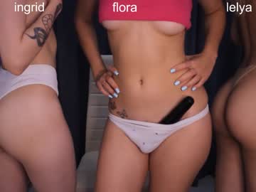 webcam couple berrygirls live cam image #7130991