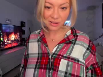 webcam girl kiradivine live cam image #902088