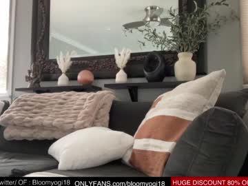 webcam girl bloomyogi live cam image #9637262