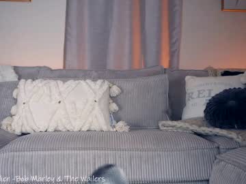 webcam girl x_lily_x live cam image #2675017