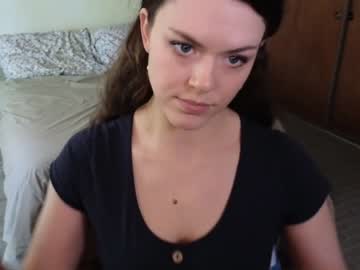 webcam girl charlotte1996 live cam image #8419108