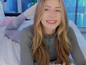 webcam girl yononeey live cam image #12874068