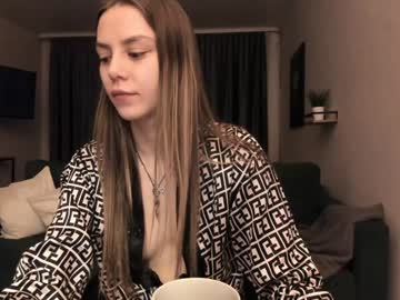 webcam girl tasty_valery live cam image #11382725