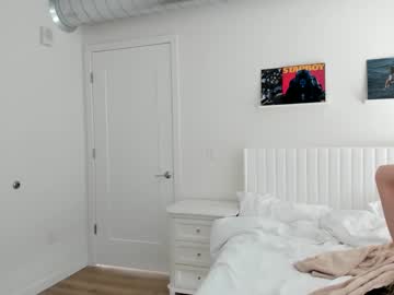 webcam girl ariah_is_blonde live cam image #12896482