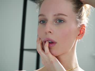 webcam girl ellaa91 live cam image #4853141