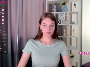 webcam girl lilliasweety live cam image #2285751