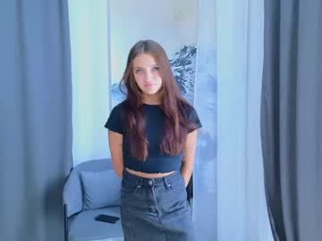 webcam girl katiebossom live cam image #10089547
