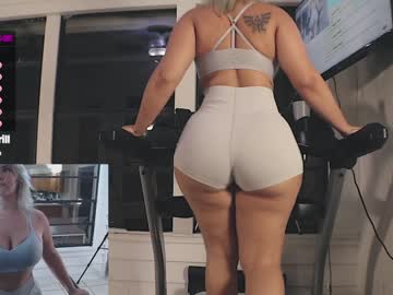 webcam girl milavalentinax live cam image #1889812