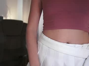 webcam girl bitter_moon live cam image #10746133