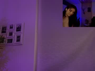 webcam girl lau__1 live cam image #8827074