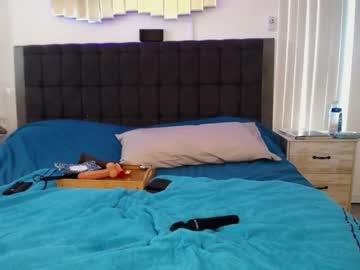webcam girl khloeexoxo live cam image #2941933