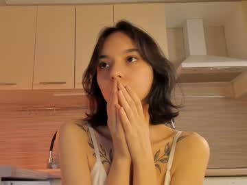 webcam girl aimeerogers live cam image #5750588