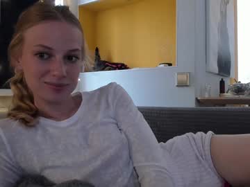 webcam girl magic_couple13 live cam image #9809186