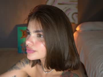 webcam girl estefenia_riveras live cam image #8606779