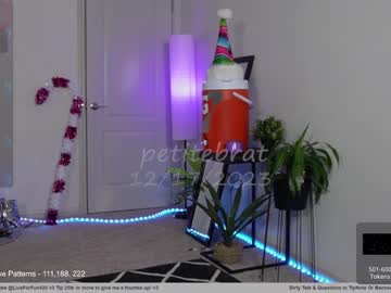 webcam girl petitebrat live cam image #7967421