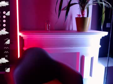 webcam girl small_blondee live cam image #3480006