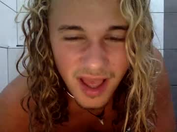 webcam man coconanacam live cam image #7689570