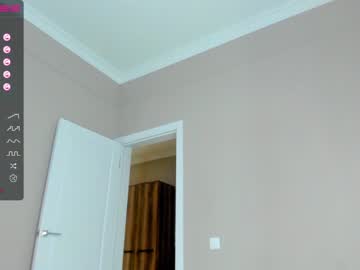 webcam girl deniseone live cam image #3543047