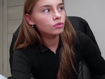 webcam girl abby_laker live cam image #11502103