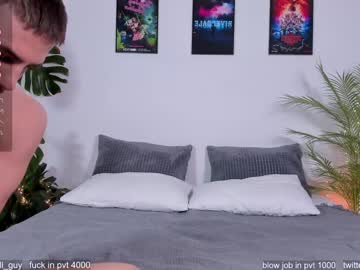 webcam man droll_guy live cam image #8719298