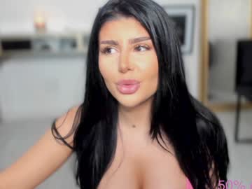 webcam girl moniqueeass live cam image #12747533