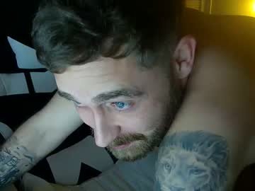 webcam man greyjoggers live cam image #4367675