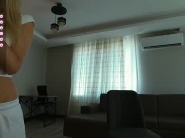 webcam girl kriss0leoo live cam image #9910689