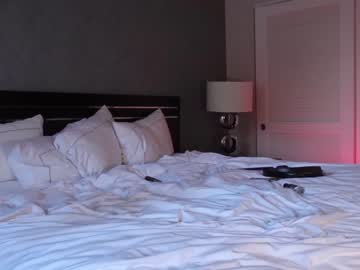 webcam couple ari_lovexo live cam image #9078810