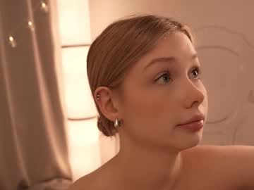 webcam girl april_blush live cam image #12537725