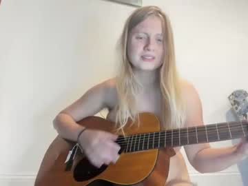 webcam girl scartit live cam image #4239608