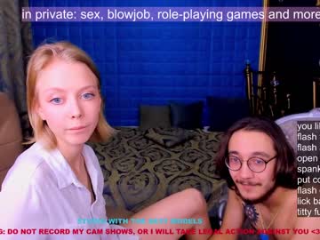 webcam couple merlin_n_karen live cam image #336411