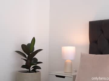 webcam girl naughtysammx live cam image #5777799
