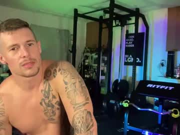 webcam man browneyedmuscleboy32 live cam image #10053332