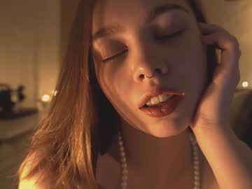 webcam girl bibi_it_is live cam image #2378194