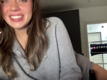 webcam girl angel_from_sky live cam image #11032486