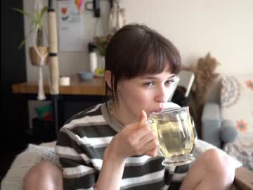webcam girl diruriru live cam image #8782094