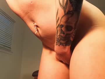 webcam girl khloeexoxo live cam image #12230661