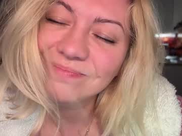 webcam girl kiradivine live cam image #11929871
