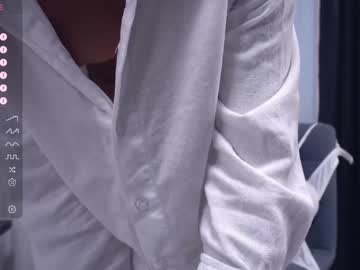 webcam girl synneeastes live cam image #9989793