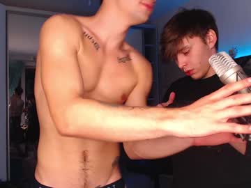 webcam man teddy_mode live cam image #10439829